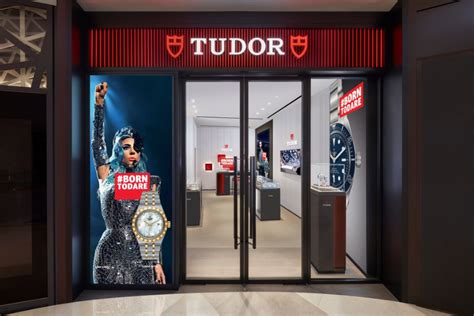 ‭The Hour Glass ION Tudor Boutique‬ 